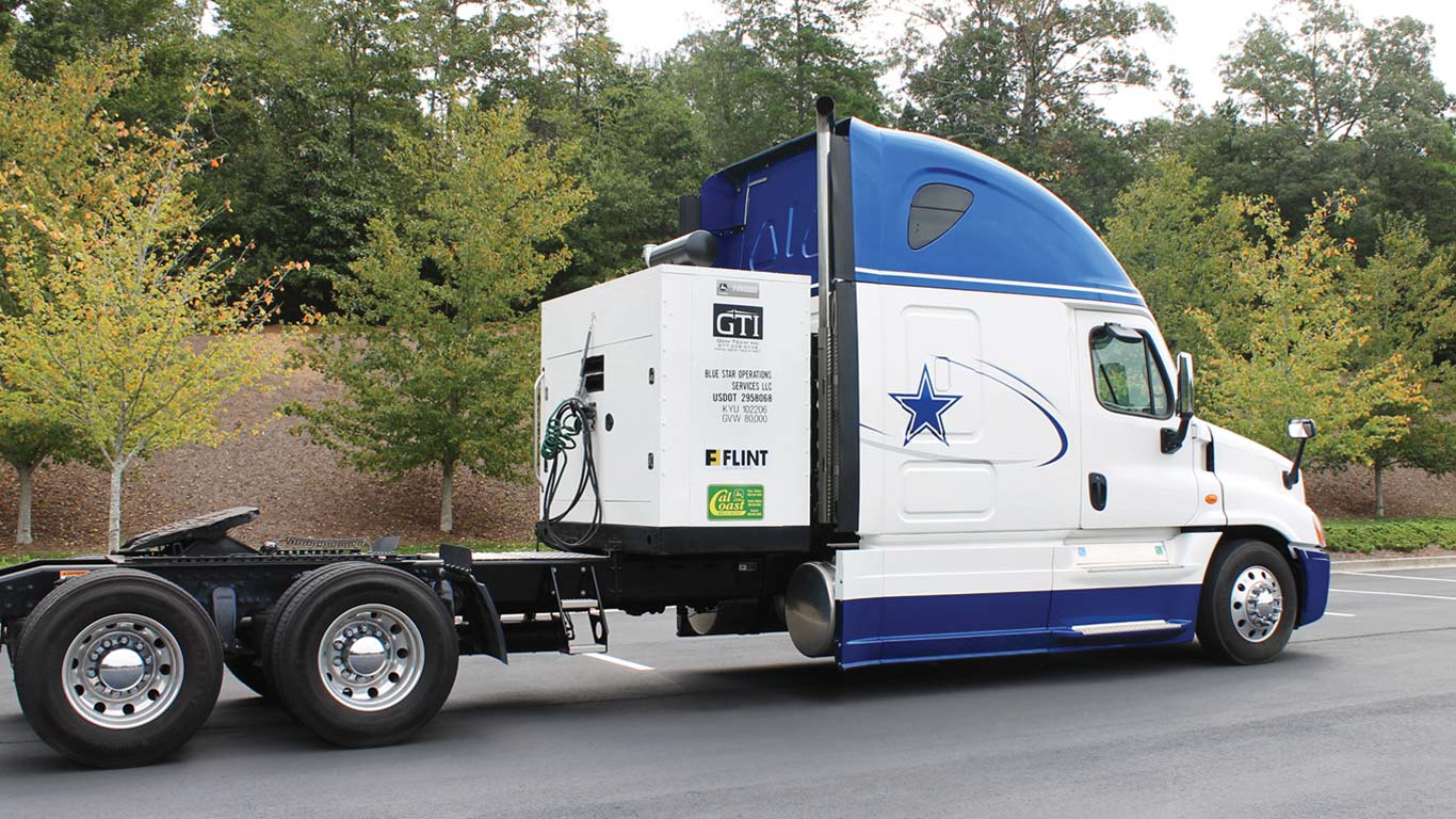 The Dallas Cowboys Hall of Fame trailer with the generator set displayed.