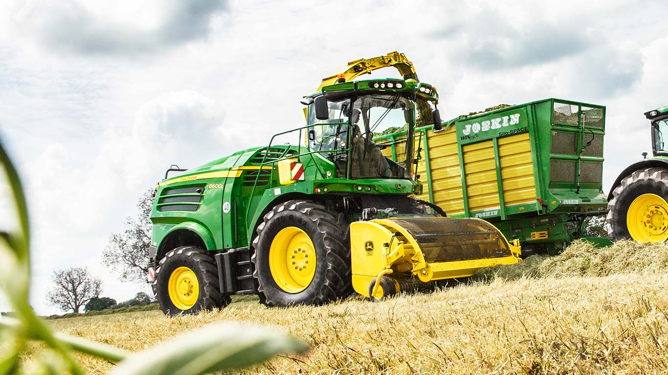 8000 Series forage harvesters