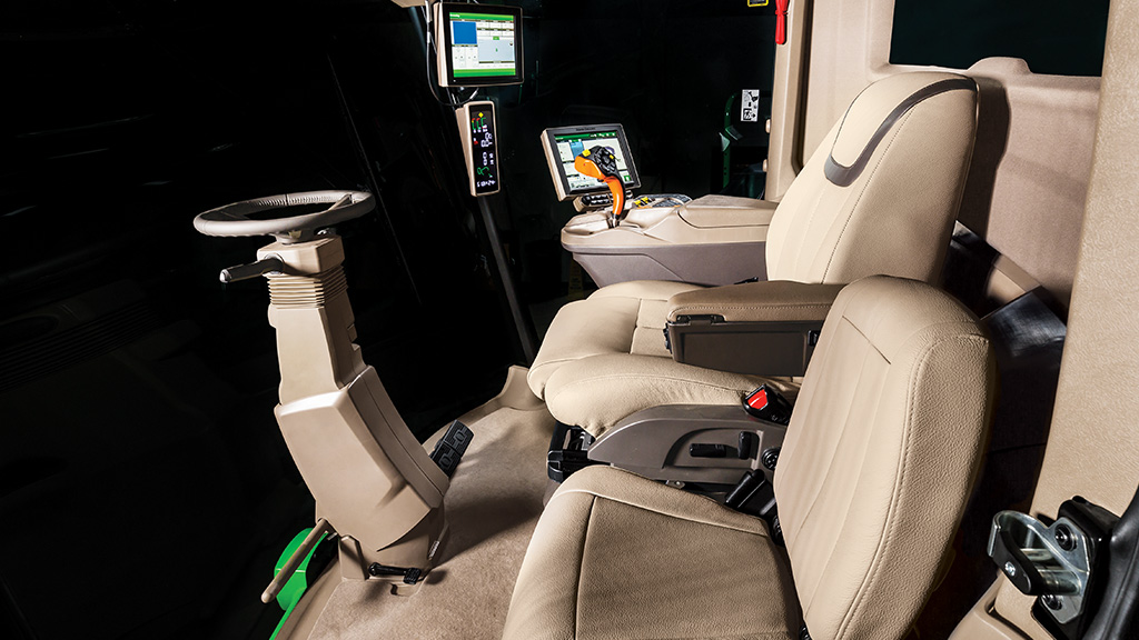 Image of the interior of the cab Image of the interior of the cab