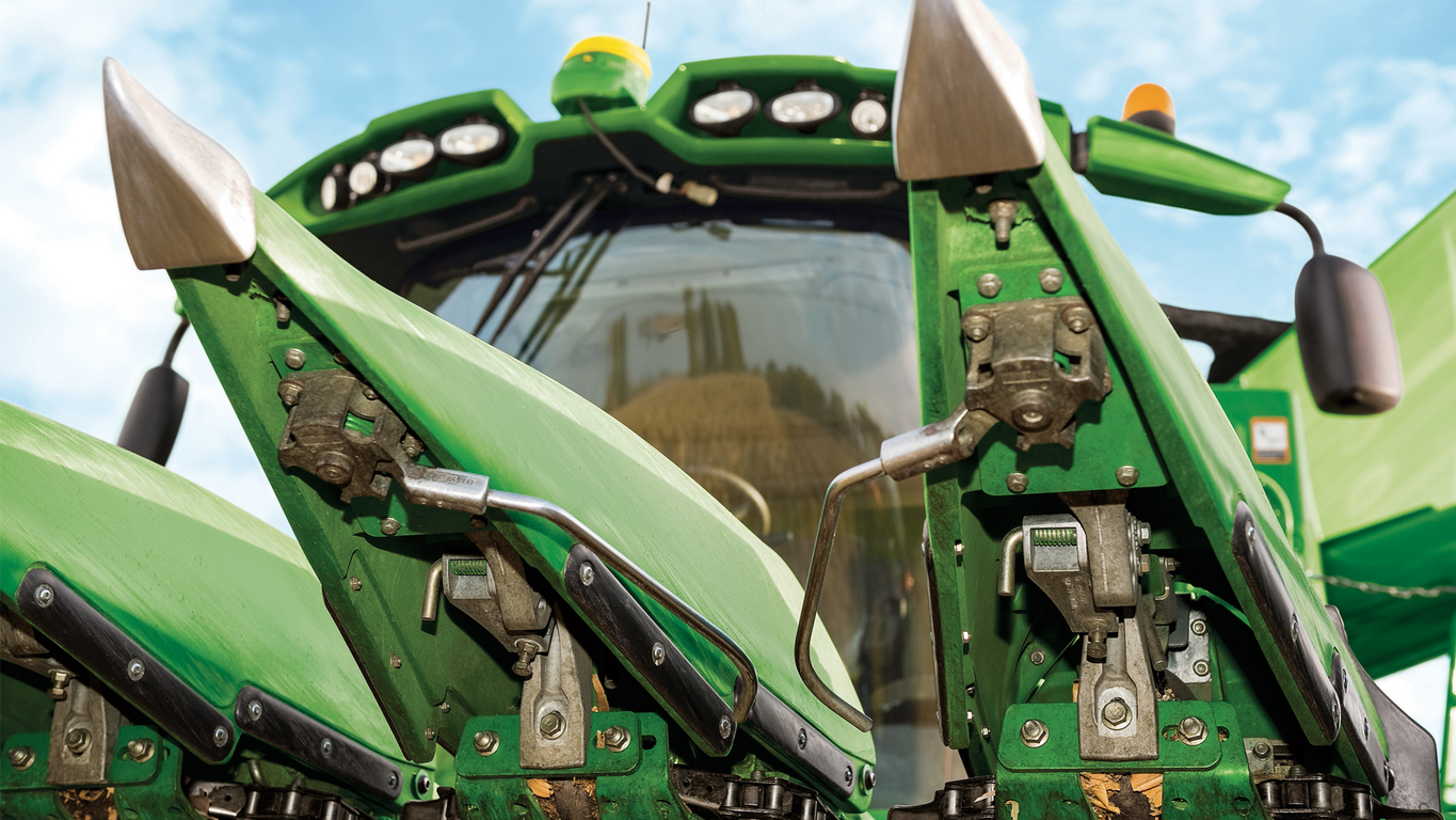 AutoTrac RowSense in combine harvester