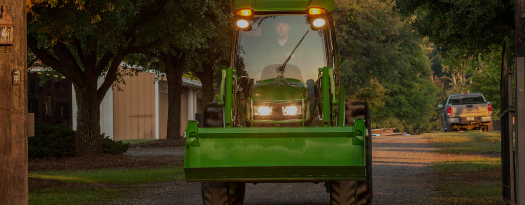 Image of a 4 series tractor Image of a 4 series tractor